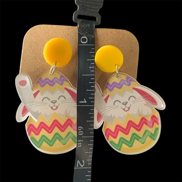 🔥3/$10🔥Bunny  and hatched egg earrings NEW perfect for Easter - Picture 2 of 2